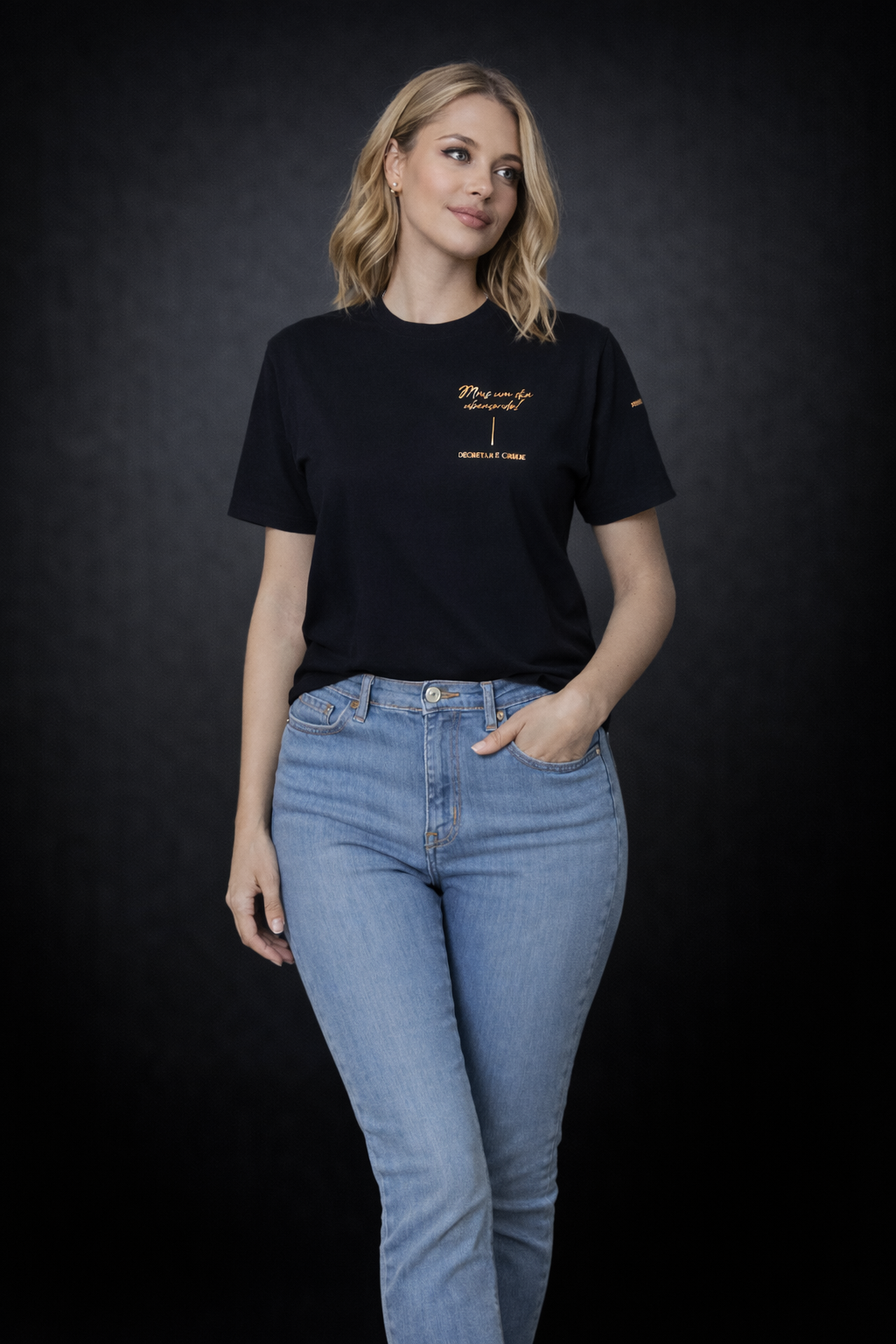 T-shirt Mulher “Mais um dia abençoado!”